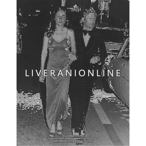 NINO FERRER, Cantante francese di origine italiana - RETROSPETTIVA nella foto con la moglie Jacqueline Monestier, detta Kinou © ARCHIVIO / AGENZIA ALDO LIVERANI SAS