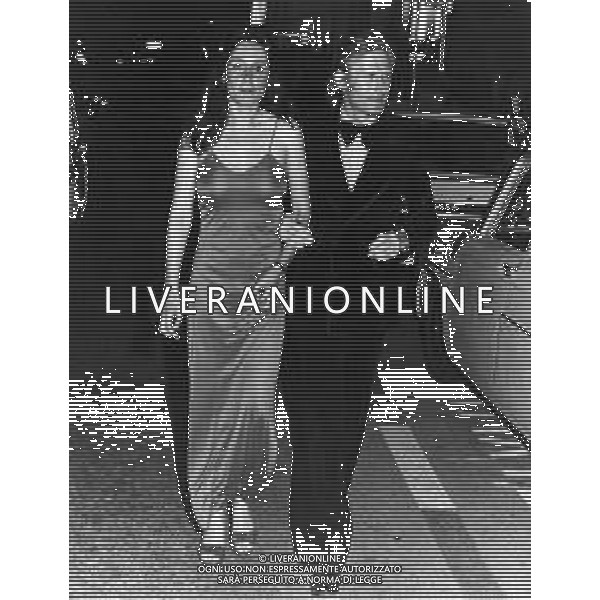 NINO FERRER, Cantante francese di origine italiana - RETROSPETTIVA nella foto con la moglie Jacqueline Monestier, detta Kinou © ARCHIVIO / AGENZIA ALDO LIVERANI SAS