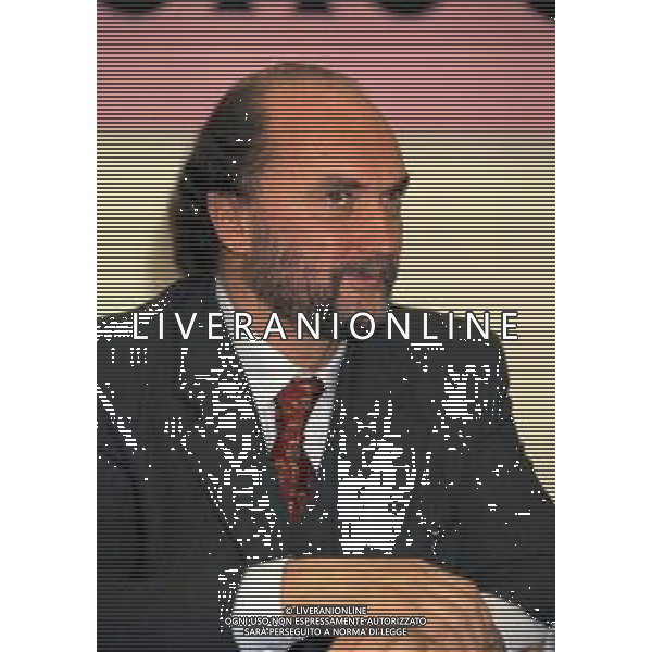 1996 MILANO FESTA DELLA NEVE ORGANIZZATA DALLA GAZZETTA DELLO SPORT NELLA FOTO GIANNI MERLO GIORNALISTA DELLA GAZZETTA DELLO SPORT AG ALDO LIVERANI SAS