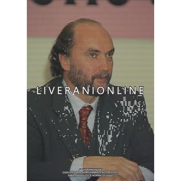 1996 MILANO FESTA DELLA NEVE ORGANIZZATA DALLA GAZZETTA DELLO SPORT NELLA FOTO GIANNI MERLO GIORNALISTA DELLA GAZZETTA DELLO SPORT AG ALDO LIVERANI SAS