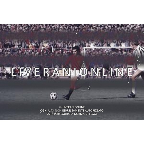 RETROSPETTIVA ALBERTO BIGON CALCIATORE E ALLENATORE NELLA FOTO ALBERTO BIGON CON LA MAGLIA DEL MILAN AG ALDO LIVERANI SAS