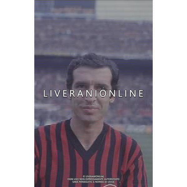 RETROSPETTIVA ALBERTO BIGON CALCIATORE E ALLENATORE NELLA FOTO ALBERTO BIGON CON LA MAGLIA DEL MILAN AG ALDO LIVERANI SAS