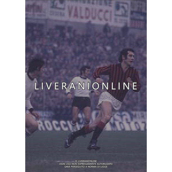 RETROSPETTIVA ALBERTO BIGON CALCIATORE E ALLENATORE NELLA FOTO ALBERTO BIGON CON LA MAGLIA DEL MILAN AG ALDO LIVERANI SAS