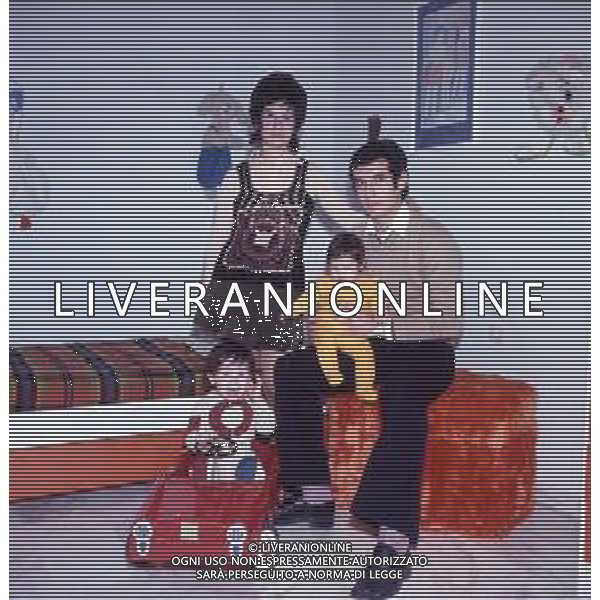 RETROSPETTIVA ALBERTO BIGON CALCIATORE E ALLENATORE NELLA FOTO ALBERTO BIGON CON LA FAMIGLIA AG ALDO LIVERANI SAS