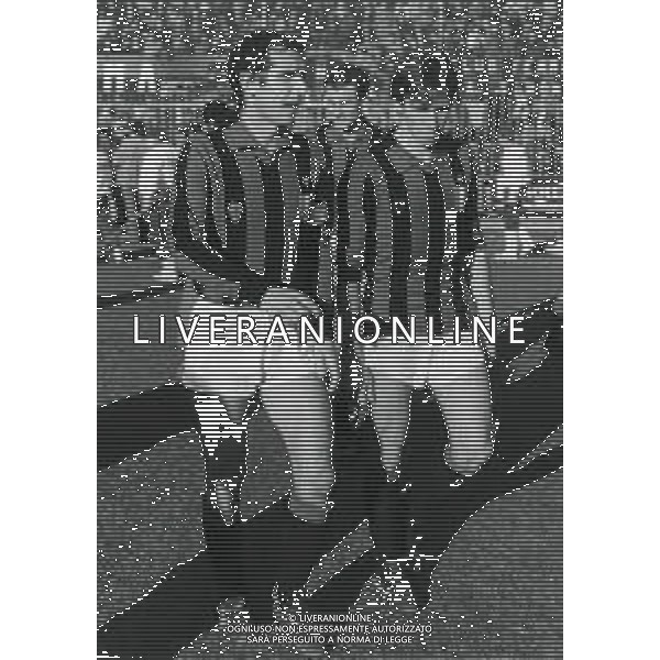 RETROSPETTIVA ALBERTO BIGON CALCIATORE E ALLENATORE NELLA FOTO ALBERTO BIGON CON LA MAGLIA DEL MILAN CON FRANCO BARESI AG ALDO LIVERANI SAS