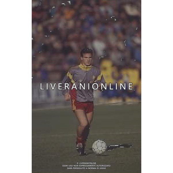 RETROSPETTIVA LUIGI GARZJA CALCIATORE NELLA FOTO LUIGI GARZJA CON LA MAGLIA DELLA ROMA CALCIO AG ALDO LIVERANI SAS