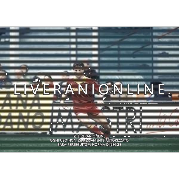 RETROSPETTIVA LUIGI GARZJA CALCIATORE NELLA FOTO LUIGI GARZJA CON LA MAGLIA DELLA ROMA CALCIO AG ALDO LIVERANI SAS