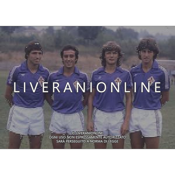RETROSPETTIVA DANIEL BERTONI CALCIATORE NELLA FOTO DANIEL BERTONI CON DESOLATI CLAUDIO GIANCARLO ANTOGNONI E NICOLA ZANONE AG ALDO LIVERANI SAS