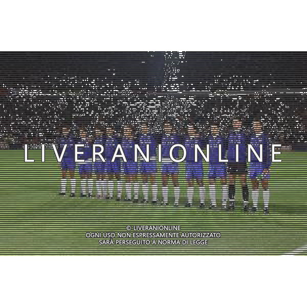 03-09-2000 QUALIFICAZIONI AI MONDIALI- BUDAPEST NEPSTADION UNGHERIA ITALIA 2-2 NELLA FOTO FORMA ZIONE ITALIA DA SIN. FILIPPO INZAGHI-FABIO CANNAVARO-ALESSANDRO DEL PIERO-STEFANO FIORE-FRANCESCO TOTTI-MARK IULIANO-ALESSANDRO NESTA-DEMETRIO ALBERTINO-GIANLUCA ZAMBROTTA-FRANCESCO TOLDO E PAOLO MALDINI AG ALDO LIVERANI SAS