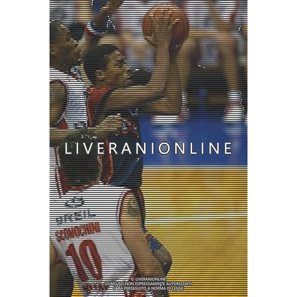 2003 MILANO CAMPIONATO DI BASKET BREIL MILANO LOTTOMATICA ROMA NELLA FOTO Doremus Bennerman AG ALDO LIVERANI SAS
