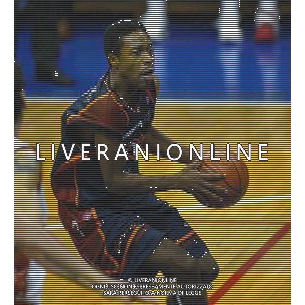 2003 MILANO CAMPIONATO DI BASKET BREIL MILANO LOTTOMATICA ROMA NELLA FOTO Doremus Bennerman AG ALDO LIVERANI SAS