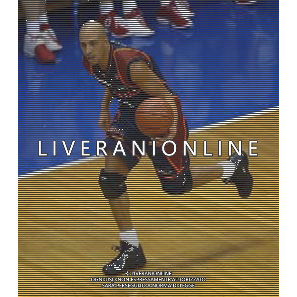 2003 MILANO CAMPIONATO DI BASKET BREIL MILANO LOTTOMATICA ROMA NELLA FOTO CHARLTON MYERS AG ALDO LIVERANI SAS