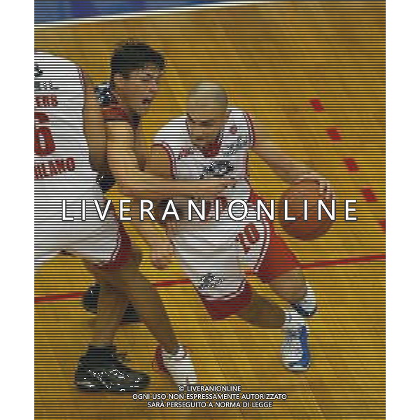 2003 MILANO CAMPIONATO DI BASKET BREIL MILANO LOTTOMATICA ROMA NELLA FOTO Petar Naumoski AG ALDO LIVERANI SAS