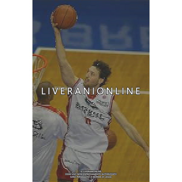 2003 MILANO CAMPIONATO DI BASKET BREIL MILANO LOTTOMATICA ROMA NELLA FOTO VANUZZO MANUEL AG ALDO LIVERANI SAS