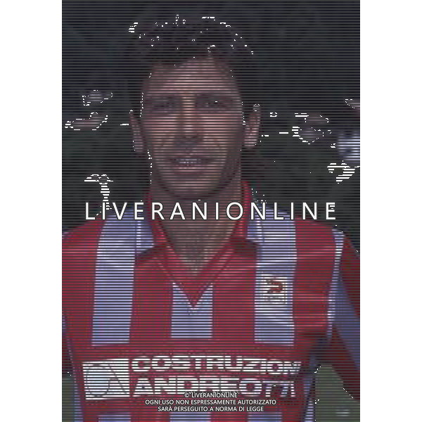 RETROSPETTIVA GARZILLI FELICE CALCIATORE NELLA FOTO GARZILLI FELICE CON LA MAGLIA DELLA CREMONESE AG ALDO LIVERANI SAS