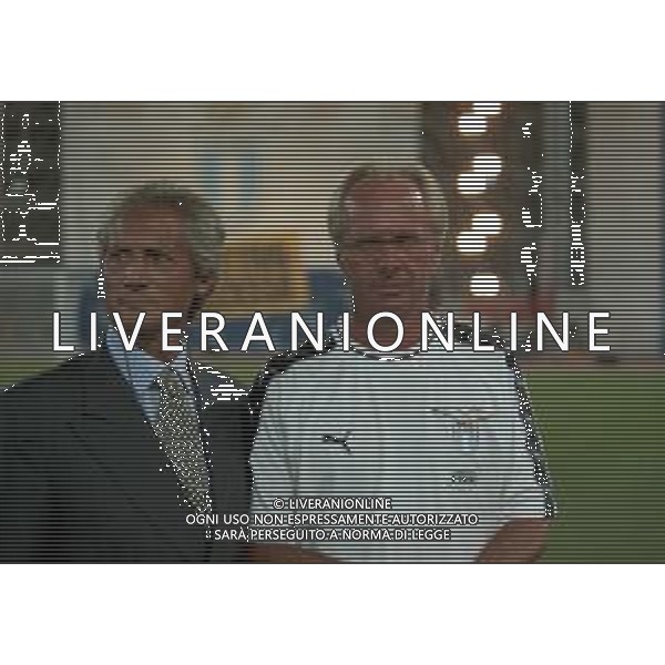 20-08-1999 ROMA -LAZIO RIVER PLATE AMICHEVOLE NELLA FOTO SERGIO CRAGNOTTI PRESIDENTE LAZIO CALCIO CON SVEN GORAN ERIKSSON AG ALDO LIVERANI SAS