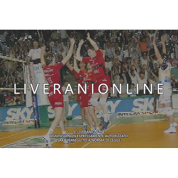 TREVISO 15/05/2005 PLAY OFF SCUDETTO SISLEY TREVISO-RPA PERUGIA NELLA FOTO:FESTEGGIAMENTI FOTO PAOLA GARBUIO/ALDO LIVERANI s.a.s