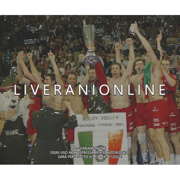 TREVISO 15/05/2005 PLAY OFF SCUDETTO SISLEY TREVISO-RPA PERUGIA NELLA FOTO:FESTEGGIAMENTI FOTO PAOLA GARBUIO/ALDO LIVERANI s.a.s