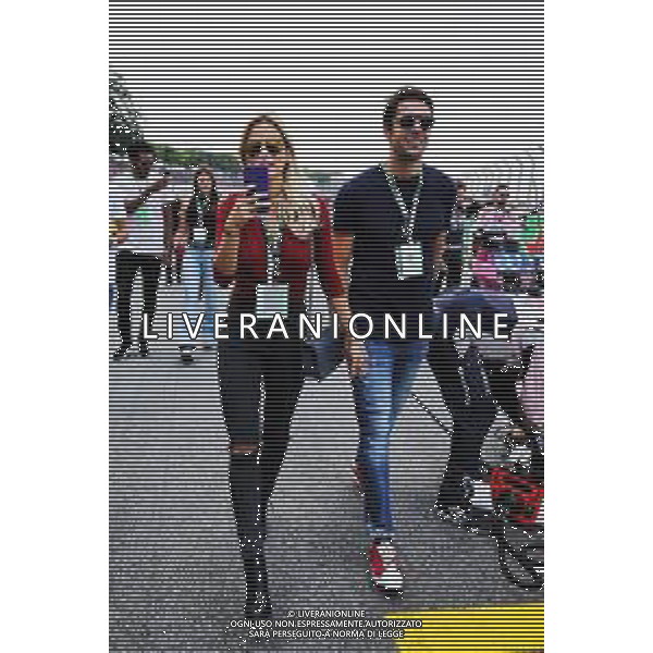 Kaka (BRA), former football player, on the grid with his girlfriend Carol Dias (BRA). 11.11.2018. Formula 1 World Championship, Rd 20, Brazilian Grand Prix, Sao Paulo, Brazil, Race Day. AG ALDO LIVERANI SAS-ONLY ITALY