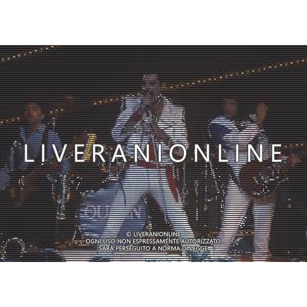 RETROSPETTIVA QUEEN COMPLESSO NELLA FOTO FREDDIE MERCURY CANTANTE DEI QUEEN AG ALDO LIVERANI SAS