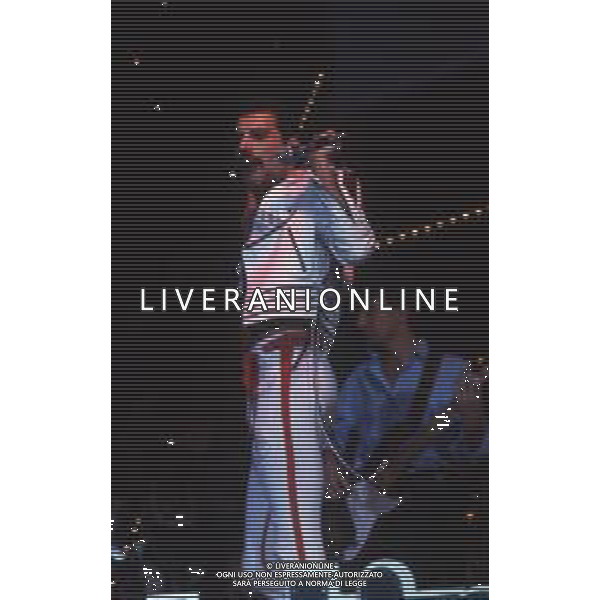RETROSPETTIVA QUEEN COMPLESSO NELLA FOTO FREDDIE MERCURY CANTANTE DEI QUEEN AG ALDO LIVERANI SAS
