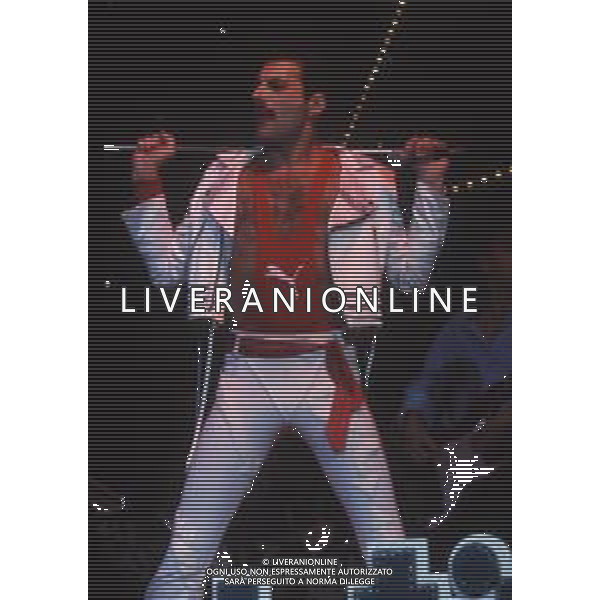 RETROSPETTIVA QUEEN COMPLESSO NELLA FOTO FREDDIE MERCURY CANTANTE DEI QUEEN AG ALDO LIVERANI SAS