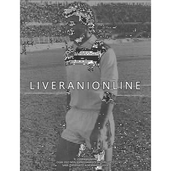 RETROSPETTIVA SALVATORE GARRITANO CALCIATORE NELLA FOTO SALVATORE GARRITANO CON LA MAGLIA DEL BOLOGNA AG ALDO LIVERANI SAS
