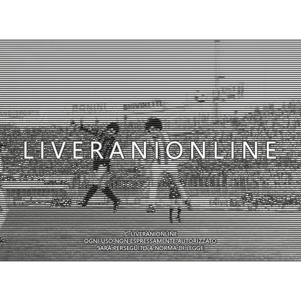 RETROSPETTIVA SALVATORE GARRITANO CALCIATORE NELLA FOTO SALVATORE GARRITANO CON LA MAGLIA DELL\'ATALANTA AG ALDO LIVERANI SAS