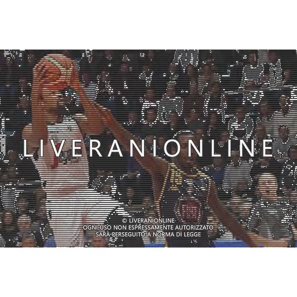 Virtus Segafredo BOLOGNA - Fiat TORINO BASKET Settima giornata del campionato di Serie A1 PalaDozza Bologna 18.11.2018 NELLA FOTO Kevin Punter e Tyshawn Taylor ©OPTIMAFOTO / AGENZIA ALDO LIVERANI SAS