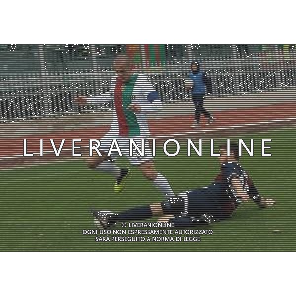 IMOLA 18 11 2018 IMOLESE CALCIO-TERNANA 0-0 0 SERIE C NELLA FOTO FIORE CORENTIN IMOLESE CALCIO E DEFENDI MARINO TERNANA CALCIO FOTO GIANNI SANNA-AG ALDO LIVERANI SAS