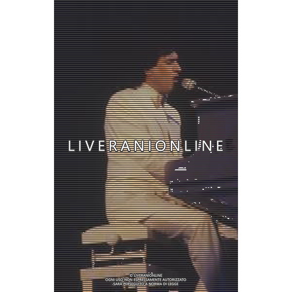 RETROSPETTIVA TOTO CUTUGNO CANTANTE NELLA FOTO TOTO CUTUGNO AG ALDO LIVERANI SAS