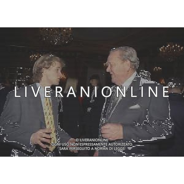 08-01-1996 MILANO-FIFA WORLD PLAYER TEATRO NAZIONALE NELLA FOTO JORDI CRUIFF E Lennart Johansson AG ALDO LIVERANI SAS
