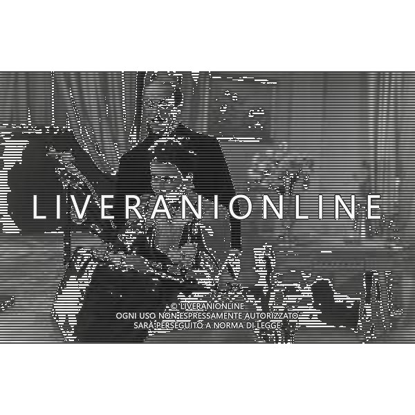 RETROSPETTIVA EDUARDO DE FILIPPO ATTORE REGISTA E SCENEGGIATORE NELLA FOTO EDUARDO DE FILIPPO NELLA COMMEDIA TELEVISIVA TI CONOSCO MASCHERINA AG ALDO LIVERANI SAS