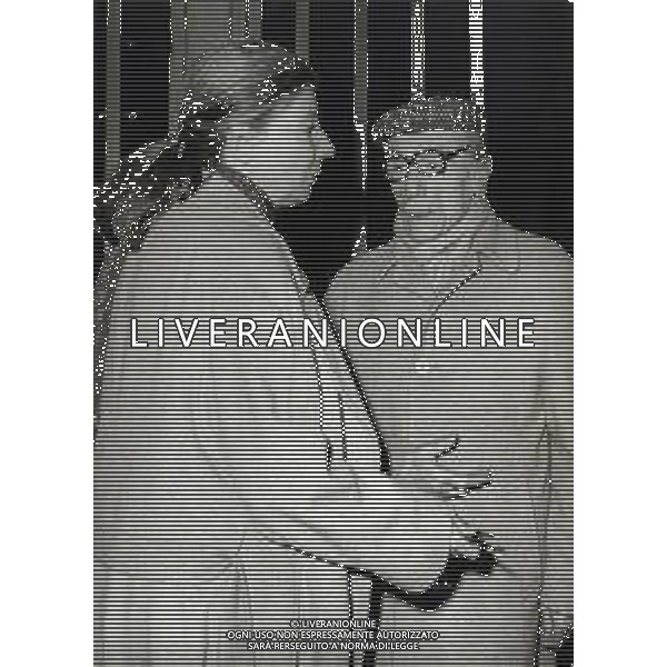 RETROSPETTIVA EDUARDO DE FILIPPO ATTORE REGISTA E SCENEGGIATORE 1980 NELLA FOTO EDUARDO DE FILIPPO CON LA MOGLIE ISABELLA QUARANTOTTI AG ALDO LIVERANI SAS