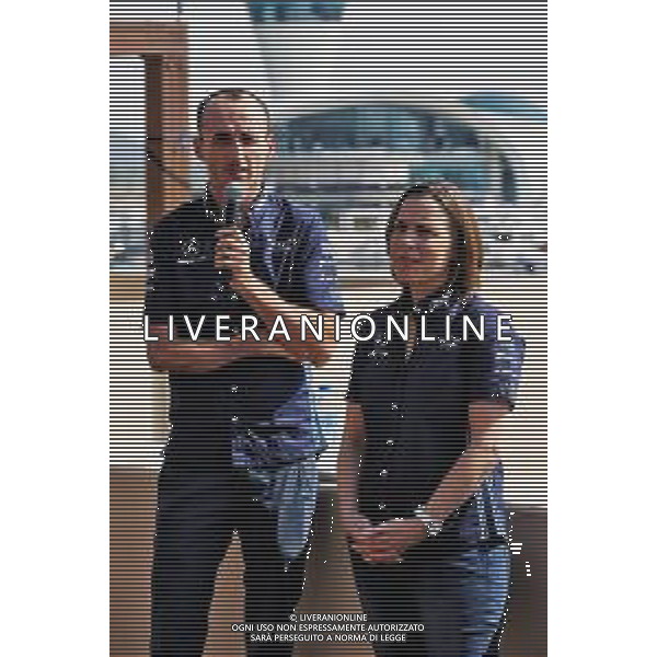 (L to R): Robert Kubica (POL) Williams Reserve and Development Driver with Claire Williams (GBR) Williams Deputy Team Principal. 22.11.2018. Formula 1 World Championship, Rd 21, Abu Dhabi Grand Prix, Yas Marina Circuit, Abu Dhabi, Preparation Day. AG ALDO LIVERANI SAS-ONLY ITALY
