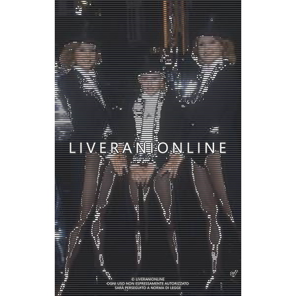 Le Gemelle Alice e Ellen Kessler, ballerine e cantanti tedesche - RETROSPETTIVA nella foto con Claudia Vegliante ©ARCHIVIO / AGENZIA ALDO LIVERANI SAS