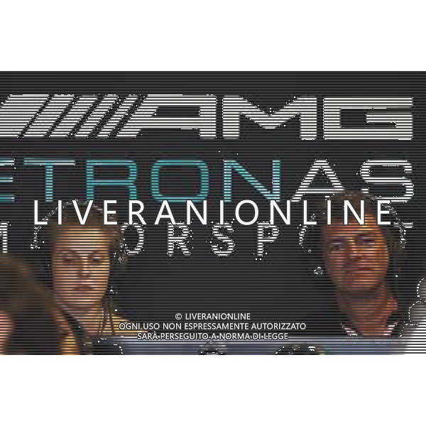 Graeme Lowdon (GBR) (Right) in the Mercedes AMG F1 garage. 24.11.2018. Formula 1 World Championship, Rd 21, Abu Dhabi Grand Prix, Yas Marina Circuit, Abu Dhabi, Qualifying Day. / AGENZIA ALDO LIVERANI SAS -ITALY ONLY EDITORIAL USE ONLY - Gp F1 Prove Ufficiali Qualifiche - Abu Dhabi Grand Prix - Emirati Arabi Uniti 24.11.2018
