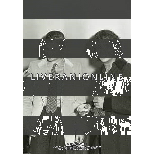 1970 FESTIVAL DELLA CANZONE ITALIANA A SANREMO NELLA FOTO sergio endrigo e Roberto Carlos Braga AG ALDO LIVERANI SAS