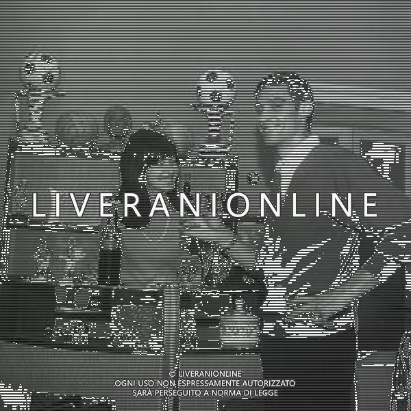 1968 RETROSPETTIVA ARISTIDE GUARNERI CALCIATORE NELLA FOTO ARISTIDE GUARNERI CON LA MOGLIE AG ALDO LIVERANI SAS