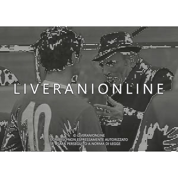 1975 VARESE-ALLENAMENTO NAZIONALE ITALIANA DI CALCIO PRIMA DELL\'INCONTRO CON LA NAZIONALE OLANDESE NELLA FOTO FULVIO BERNARDINI CON FABIO CAPELLO AG ALDO LIVERANI SAS