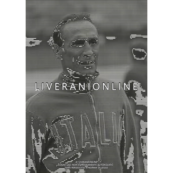 1975 VARESE-ALLENAMENTO NAZIONALE ITALIANA DI CALCIO PRIMA DELL\'INCONTRO CON LA NAZIONALE OLANDESE NELLA FOTO ENZO BEARZOT AG ALDO LIVERANI SAS