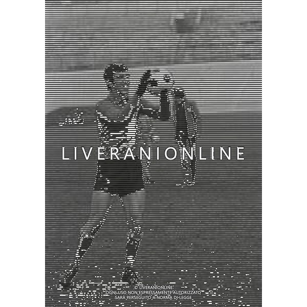 1975 VARESE-ALLENAMENTO NAZIONALE ITALIANA DI CALCIO PRIMA DELL\'INCONTRO CON LA NAZIONALE OLANDESE NELLA FOTO DINO ZOFF AG ALDO LIVERANI SAS