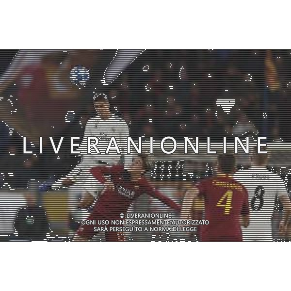 UEFA Champions League gruppo G - Roma vs Real Madrid 27/11/2018 nella foto: Varane Raphael (defender of Real Madrid) Zaniolo Nicolo\' (a.s. roma) ©Claudio Zamagni/Agenzia Aldo Liverani Varane Raphaël (defender of Real Madrid) Zaniolo Nicolo (a.s. roma during UEFA Champions League - group G soccer match between A.S.ROME and REAL MADRID at Rome olympic Stadium on November 27 2018 photo credit by Claudio Zamagni/Aldo Liverani Photo Agency/ AGENZIA ALDO LIVERANI SAS