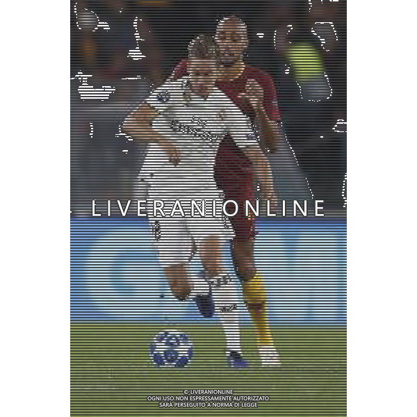 UEFA Champions League gruppo G - Roma vs Real Madrid 27/11/2018 nella foto: Marcos Llorente moreno (Midfielder of Real Madrid) e Nzonzi Steven (a.s.roma) ©Claudio Zamagni/Agenzia Aldo Liverani Marcos Llorente moreno (Midfielder of Real Madrid) and Nzonzi Steven (a.s.roma) during UEFA Champions League - group G soccer match between A.S.ROME and REAL MADRID at Rome olympic Stadium on November 27 2018 photo credit by Claudio Zamagni/Aldo Liverani Photo Agency