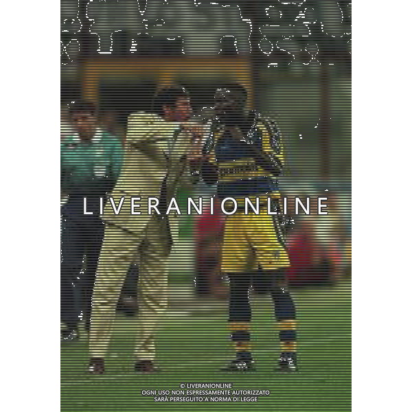 21-08-1999 MILANO- FINALE DI SUPERCOPPA ITALIANA MILAN PARMA 1-2 NELLA FOTO ALBERTO MALESANI ALLENATORE PARMA CALCIO CON Saliou Lassissi AG ALDO LIVERANI SAS