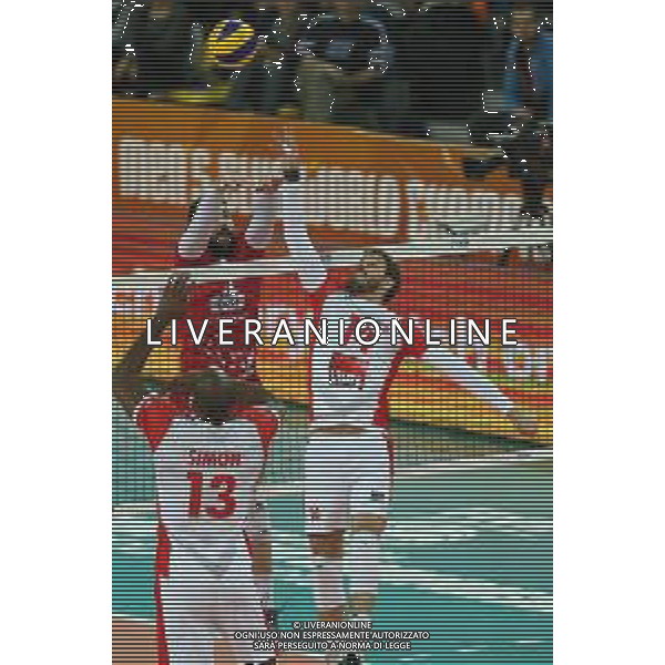 2018.12.02 CZESTOCHOWA FIVB KLUBOWE MISTRZOSTWA SWIATA W PILCE SIATKOWEJ MEZCZYZN CUCINE LUBE CIVITANOVA - TRENTINO VOLLEY NZ REZENDE BRUNO MOSSA SIMON ATIES ROBERTLANDY FOT GRZEGORZ LYKO / FOKUSMEDIA.COM.PL / NEWSPIX.PL --- Newspix.pl *** Local Caption *** www.newspix.pl mail us: info@newspix.pl call us: 0048 022 23 22 222 --- Polish Picture Agency by Ringier Axel Springer Poland / AGENZIA ALDO LIVERANI SAS - ITALY ONLY EDITORIAL USE ONLY - Cucine Lube Civitanova - Trentino Volley, Finale Mondiale per club Czestochowa Polonia 02.12.2018