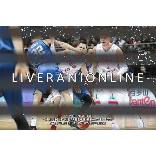 02.12.2018. GDANSK, ERGO ARENA, KOSZYKOWKA MEZCZYZN (BASKETBALL) KWALIFIKACJE MISTRZOSTW SWIATA FIBA BASKETBALL WORLD CUP FIBA 2019 (FIBA WORLD CUP 2019 QUALIFIERS) MECZ POLSKA - WLOCHY (GAME POLAND - ITALY) NZ MATEUSZ PONITKA, CHRISTIAN BURNS FOTO TADEUSZ SKWIOT / CYFRASPORT / NEWSPIX.PL --- Newspix.pl *** Local Caption *** www.newspix.pl mail us: info@newspix.pl call us: 0048 022 23 22 222 --- Polish Picture Agency by Ringier Axel Springer Poland / AGENZIA ALDO LIVERANI SAS - ITALY ONLY EDITORIAL USE ONLY - Polonia - Italia, Basket maschile qualificazione al Mondiale Cina 2019 - Gdansk Polonia 02.12.2018