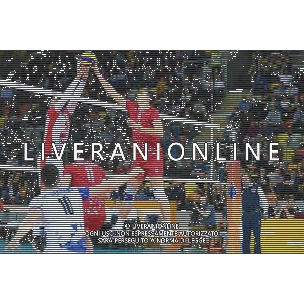 2018.12.02 Czestochowa Siatkowka FIVB Klubowe Mistrzostwa Swiata w Pilce Siatkowej Mezczyzn Polska 2018 Final Cucine Lube Civitanova - Trentino Volley N/z Osmany Juantorena Simone Giannelli Foto Lukasz Sobala / Press Focus 2018.12.02 Czestochowa Volleyball Mens Club World Championship Poland 2018 Final Cucine Lube Civitanova - Trentino Volley Osmany Juantorena Simone Giannelli Credit: Lukasz Sobala / Press Focus / NEWSPIX.PL --- Newspix.pl AG ALDO LIVERANI SAS