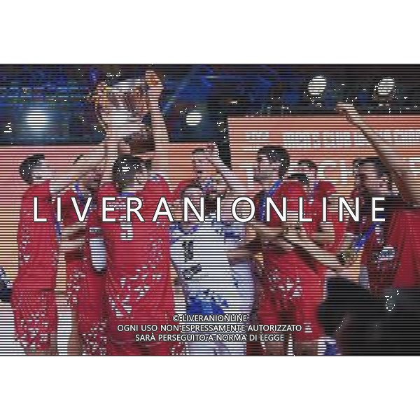 2018.12.02 Czestochowa Siatkowka FIVB Klubowe Mistrzostwa Swiata w Pilce Siatkowej Mezczyzn Polska 2018 Final Cucine Lube Civitanova - Trentino Volley N/z puchar radosc zwyciestwo wygrana trofeum feta radosc Trentino Volley klubowi mistrzowie swiata Simone Giannelli Jenia Grebennikov Foto Lukasz Sobala / Press Focus 2018.12.02 Czestochowa Volleyball Mens Club World Championship Poland 2018 Final Cucine Lube Civitanova - Trentino Volley puchar radosc zwyciestwo wygrana trofeum feta radosc Trentino Volley klubowi mistrzowie swiata Simone Giannelli Jenia Grebennikov Credit: Lukasz Sobala / Press Focus / NEWSPIX.PL --- Newspix.pl AG ALDO LIVERANI SAS