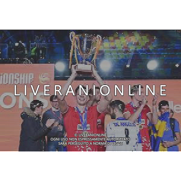 2018.12.02 Czestochowa Siatkowka FIVB Klubowe Mistrzostwa Swiata w Pilce Siatkowej Mezczyzn Polska 2018 Final Cucine Lube Civitanova - Trentino Volley N/z puchar radosc zwyciestwo wygrana trofeum feta radosc Trentino Volley klubowi mistrzowie swiata Srecko Lisinac Foto Lukasz Sobala / Press Focus 2018.12.02 Czestochowa Volleyball Mens Club World Championship Poland 2018 Final Cucine Lube Civitanova - Trentino Volley puchar radosc zwyciestwo wygrana trofeum feta radosc Trentino Volley klubowi mistrzowie swiata Srecko Lisinac Credit: Lukasz Sobala / Press Focus / NEWSPIX.PL --- Newspix.pl AG ALDO LIVERANI SAS